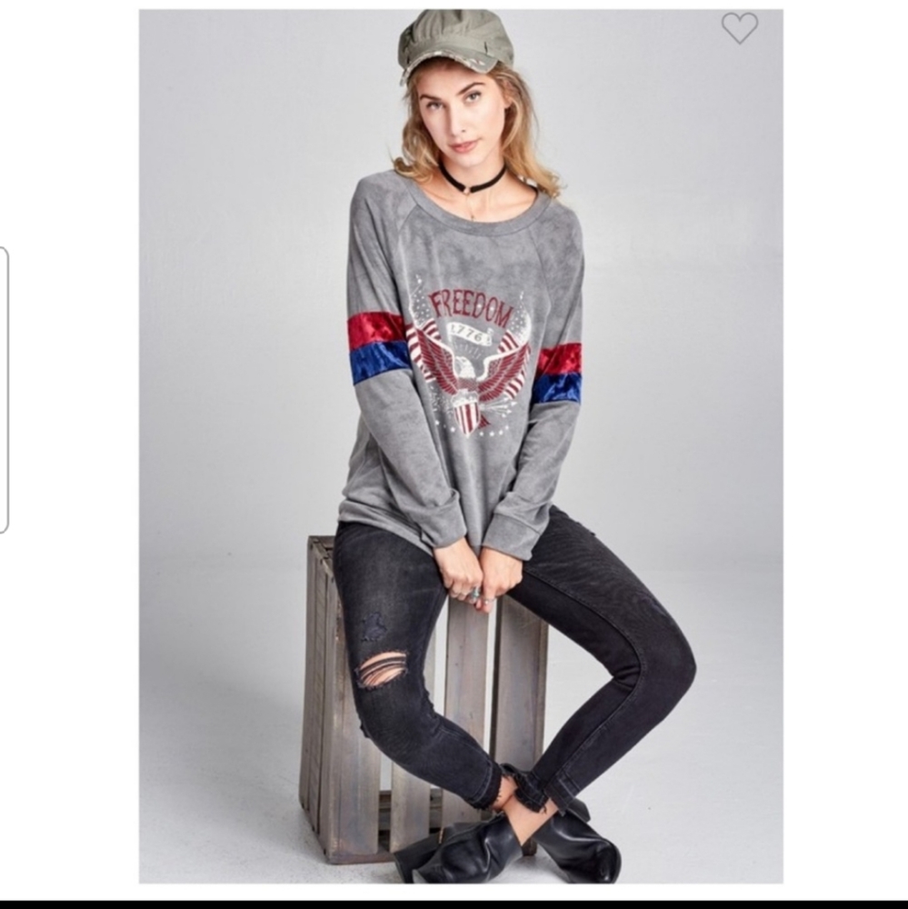 This is a stunning velour accents on arms graphic